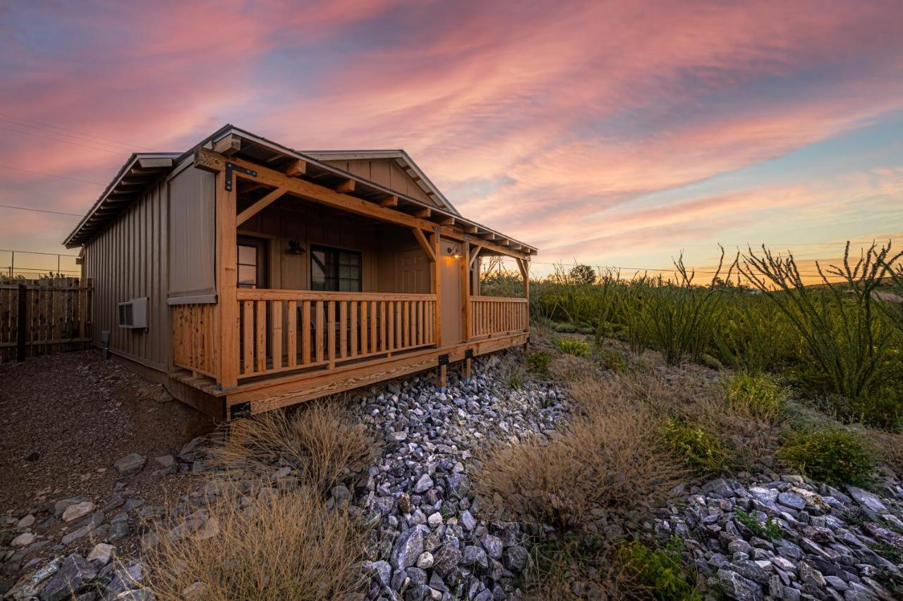 Miners Cabins #1 - Two Double Beds And Private Balcony ทูมสโตน ภายนอก รูปภาพ